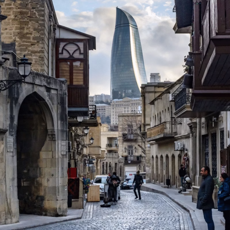 يوم في حياة سائق سياحي في باكو